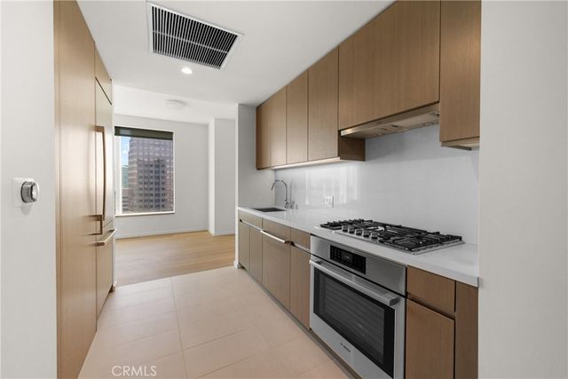 889 Francisco Street 3305, Los Angeles, CA 90017
