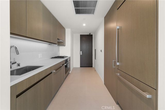 889 Francisco Street 3305, Los Angeles, CA 90017