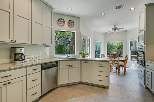 2003 Lakeway BLVD, Lakeway, TX 78734