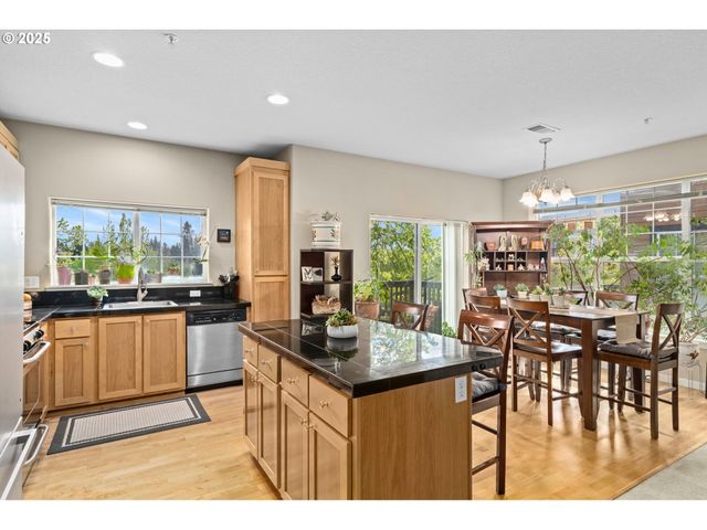 1170 Sw 170TH Ave 201, Beaverton, OR 97003