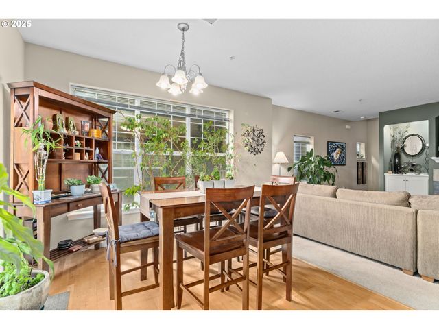 1170 Sw 170TH Ave 201, Beaverton, OR 97003