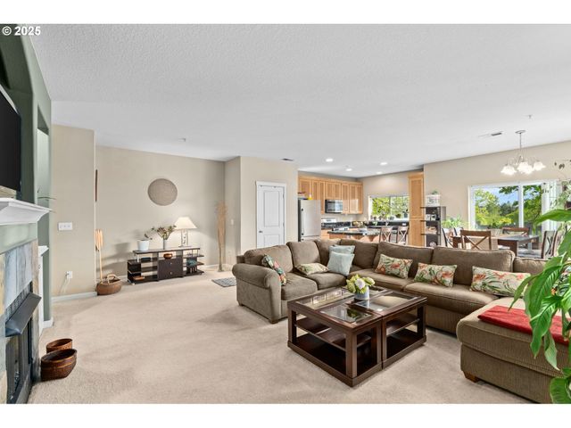 1170 Sw 170TH Ave 201, Beaverton, OR 97003