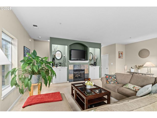 1170 Sw 170TH Ave 201, Beaverton, OR 97003