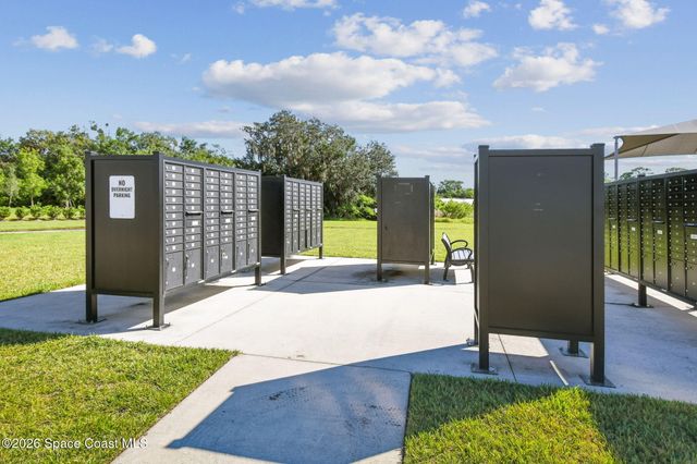 702 Papillon Street SW, Palm Bay, FL 32908