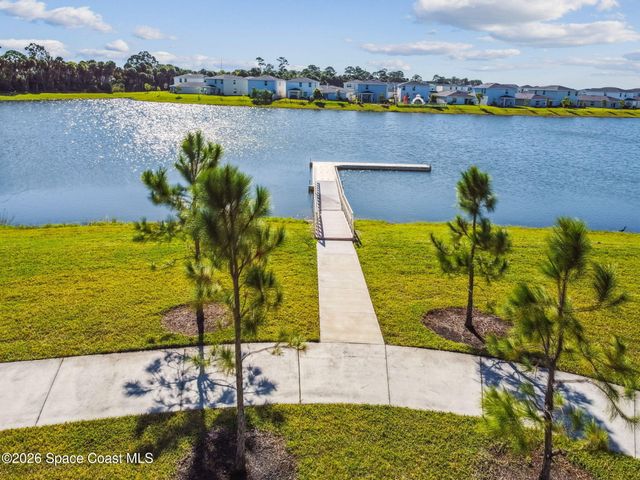 702 Papillon Street SW, Palm Bay, FL 32908