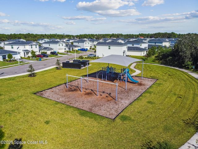 702 Papillon Street SW, Palm Bay, FL 32908
