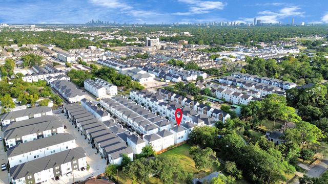 1907 Lonestar Brook Lane, Houston, TX 77080