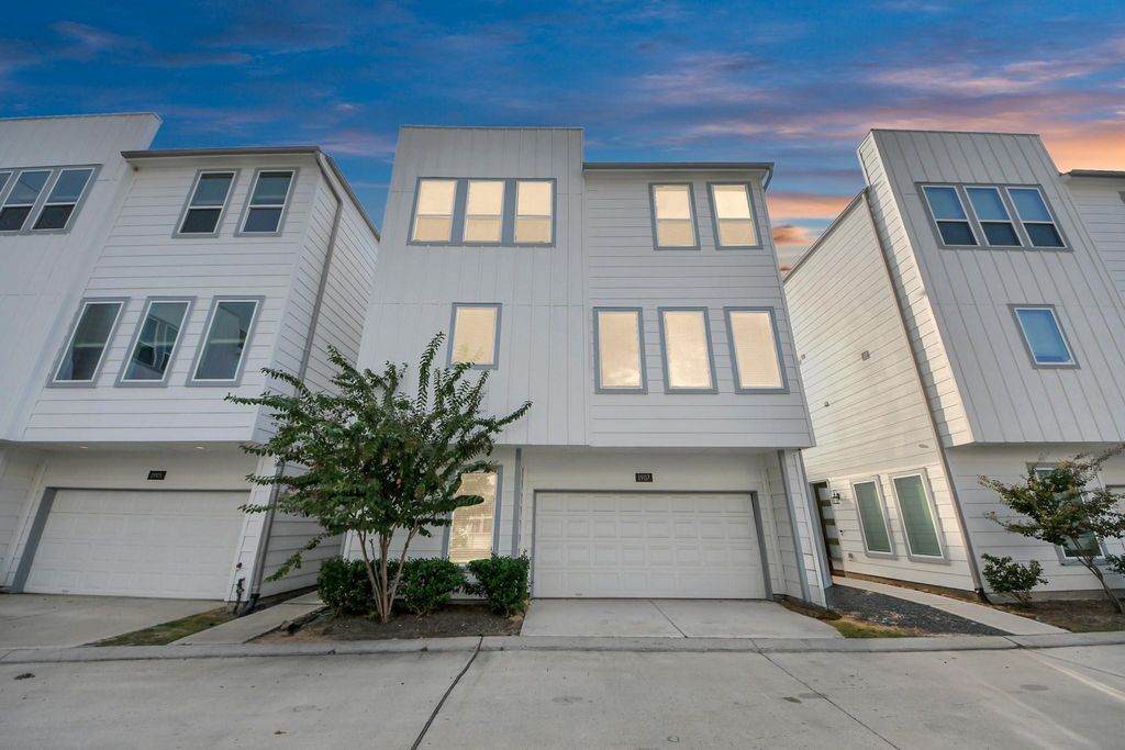 1907 Lonestar Brook Lane, Houston, TX 77080