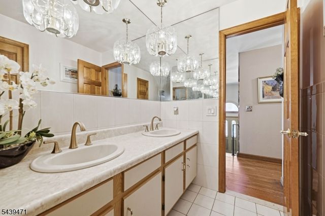 383 Talbot Dr, Fairfield Twp., NJ 07004