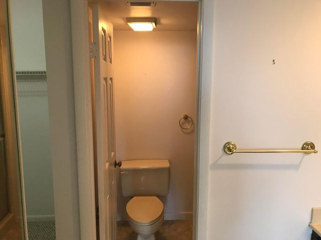 3500 WHITEHALL Drive 302, West Palm Beach, FL 33401
