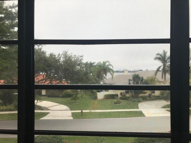 3500 WHITEHALL Drive 302, West Palm Beach, FL 33401