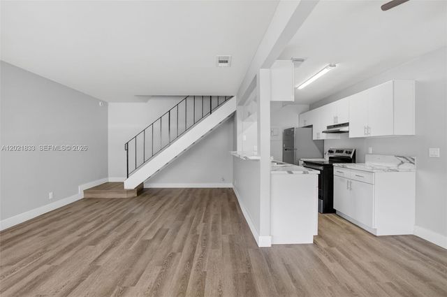 1511 Ilene Ct 4, Delray Beach, FL 33445