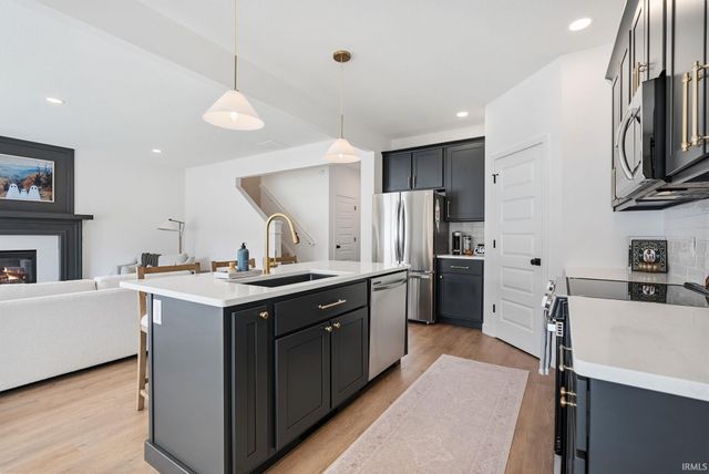 13963 Escondida Cove, Fort Wayne, IN 46845