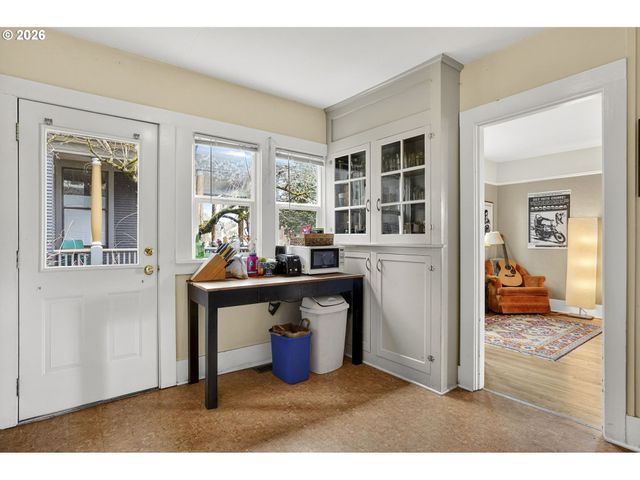 -1 Ne PRESCOTT St, Portland, OR 97211