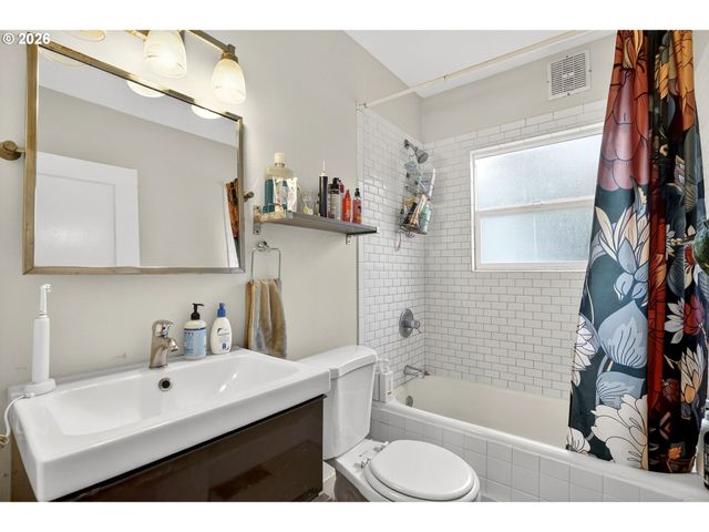 -1 Ne PRESCOTT St, Portland, OR 97211