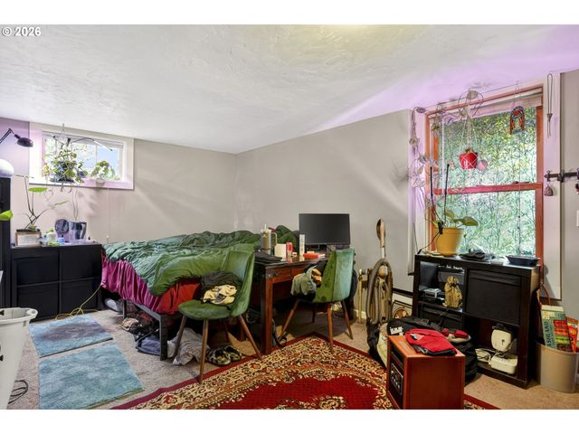 -1 Ne PRESCOTT St, Portland, OR 97211