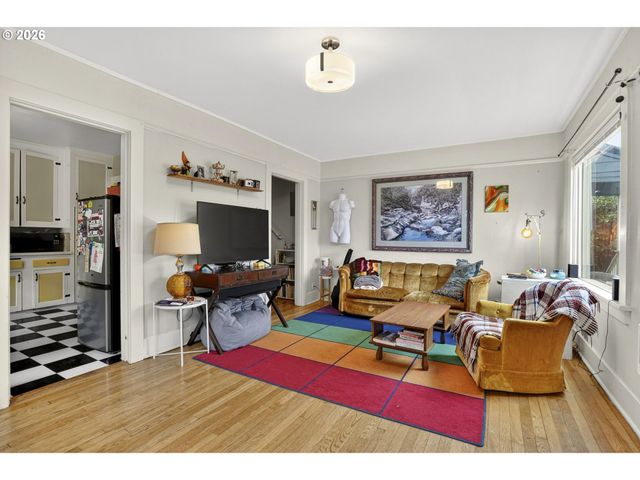 -1 Ne PRESCOTT St, Portland, OR 97211