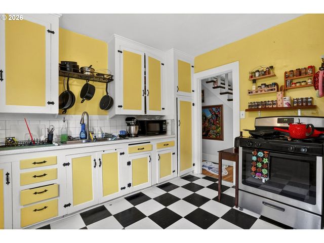 -1 Ne PRESCOTT St, Portland, OR 97211