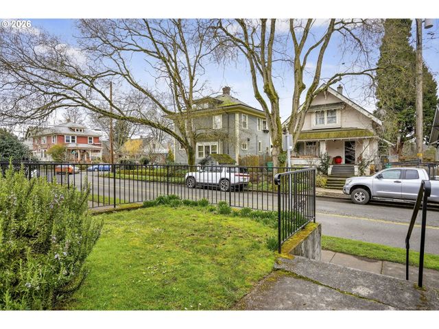 -1 Ne PRESCOTT St, Portland, OR 97211