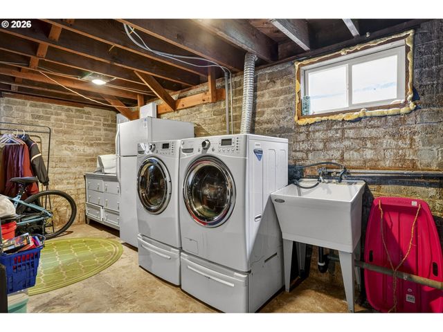 -1 Ne PRESCOTT St, Portland, OR 97211