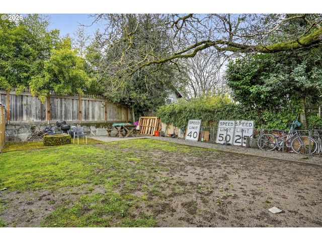 -1 Ne PRESCOTT St, Portland, OR 97211