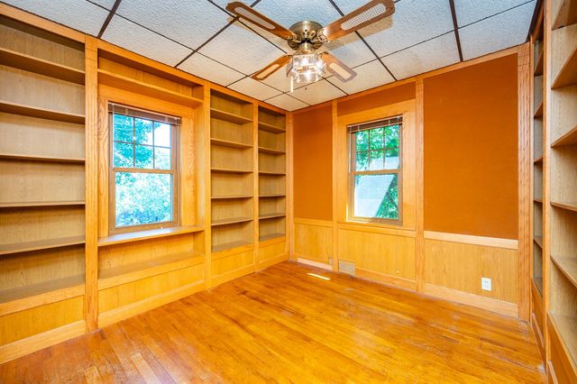 3215 44th Street, Des Moines, IA 50310