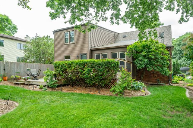 3215 44th Street, Des Moines, IA 50310