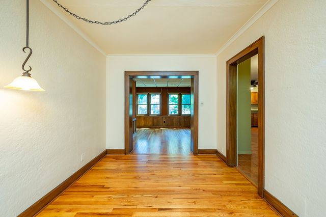 3215 44th Street, Des Moines, IA 50310