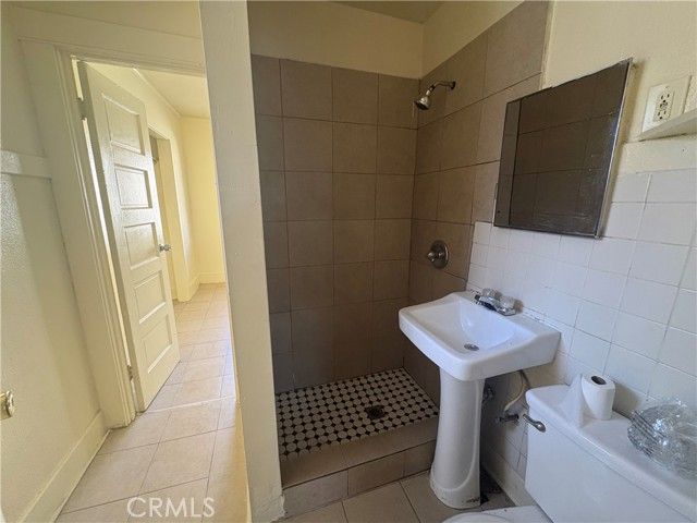 625 W 57th, Los Angeles, CA 90037