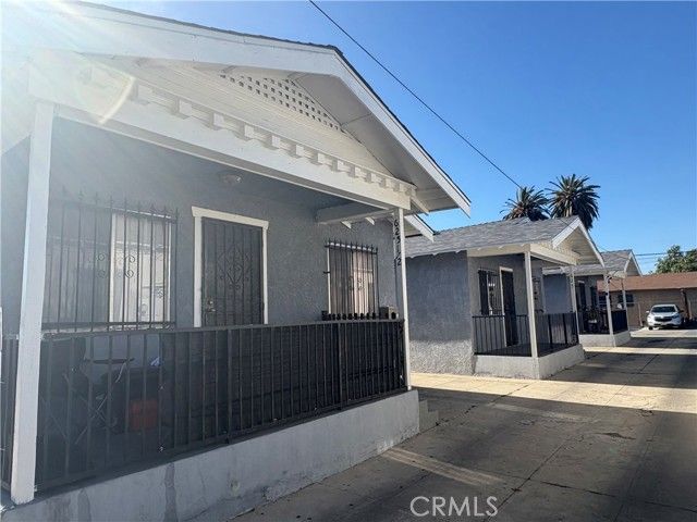 625 W 57th, Los Angeles, CA 90037