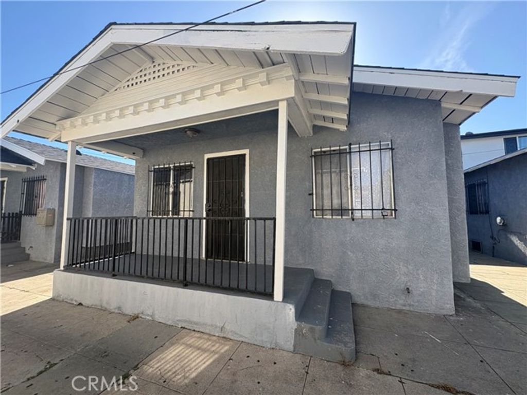 625 W 57th, Los Angeles, CA 90037