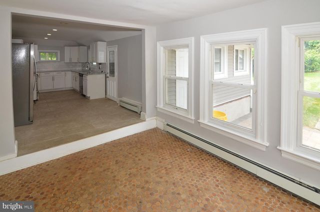 114 SCHOOL LN, Trenton, NJ 08618