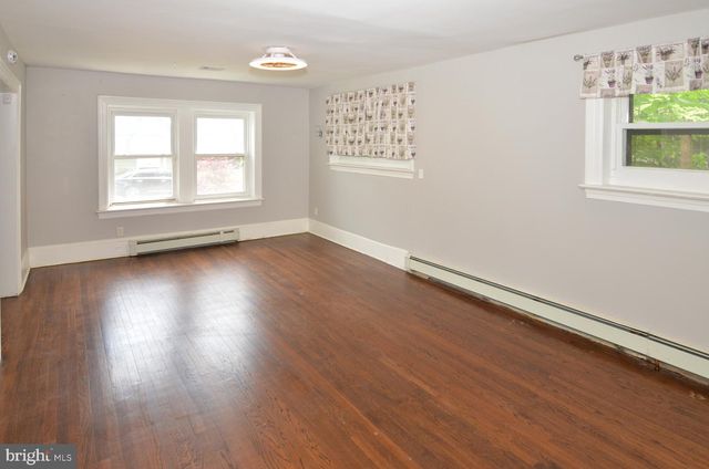 114 SCHOOL LN, Trenton, NJ 08618