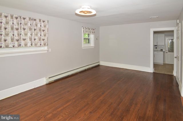 114 SCHOOL LN, Trenton, NJ 08618
