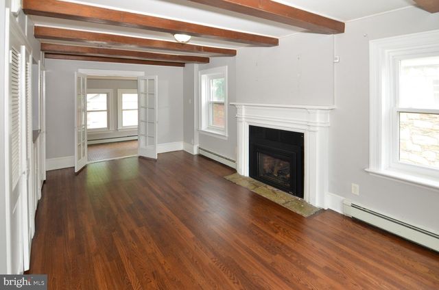 114 SCHOOL LN, Trenton, NJ 08618
