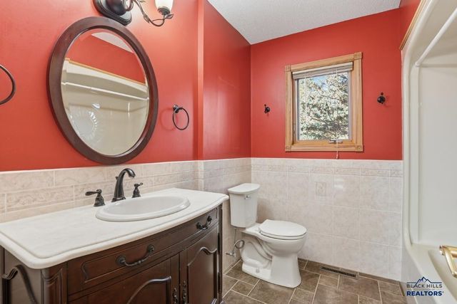 1005 PENNY LN, Rapid City, SD 57702