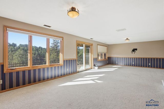 1005 PENNY LN, Rapid City, SD 57702