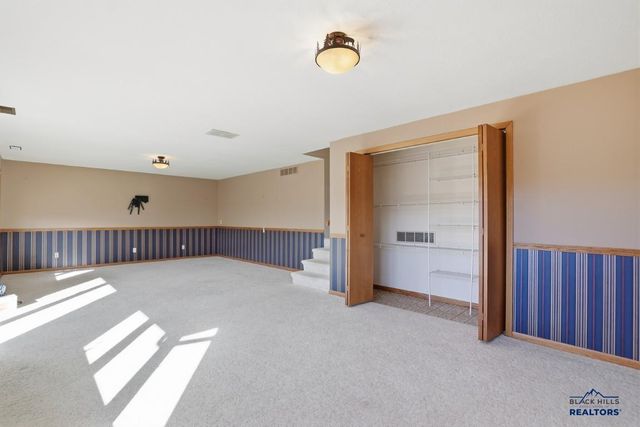 1005 PENNY LN, Rapid City, SD 57702