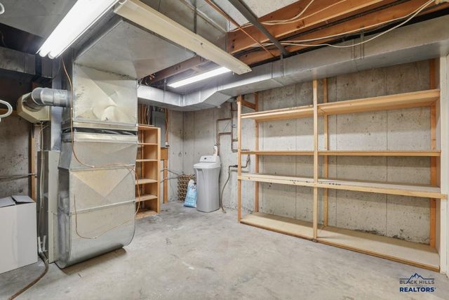 1005 PENNY LN, Rapid City, SD 57702