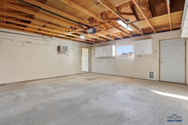 1005 PENNY LN, Rapid City, SD 57702