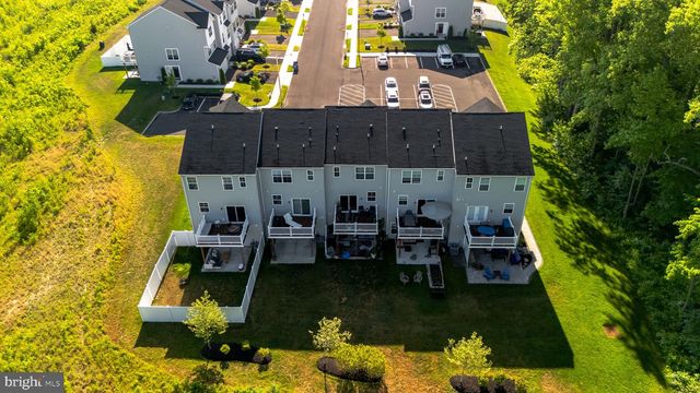 93 AVIARY RD, West Deptford, NJ 08086