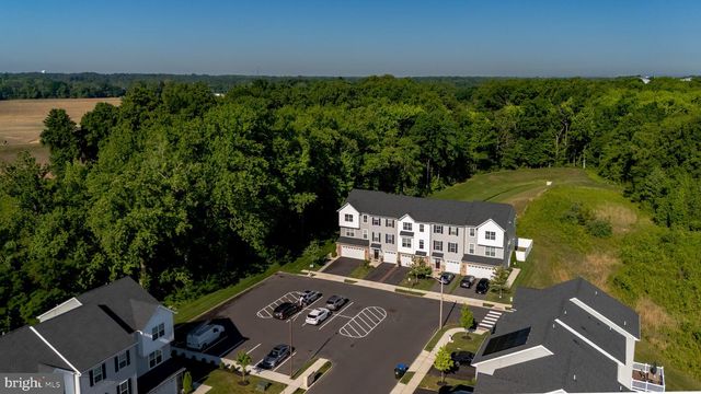 93 AVIARY RD, West Deptford, NJ 08086