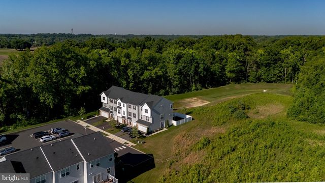 93 AVIARY RD, West Deptford, NJ 08086