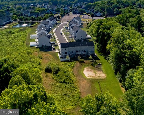 93 AVIARY RD, West Deptford, NJ 08086