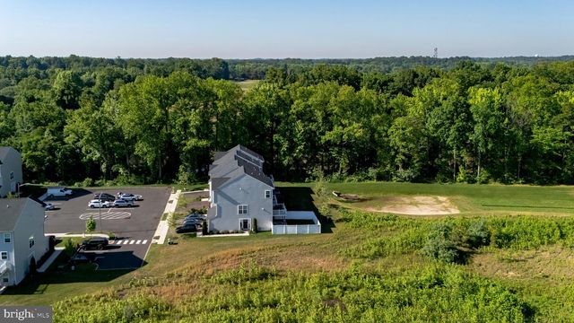 93 AVIARY RD, West Deptford, NJ 08086