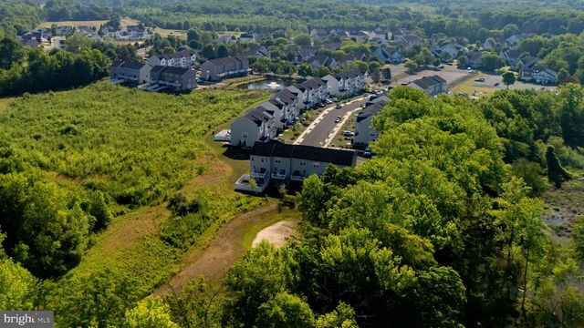 93 AVIARY RD, West Deptford, NJ 08086