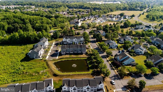 93 AVIARY RD, West Deptford, NJ 08086
