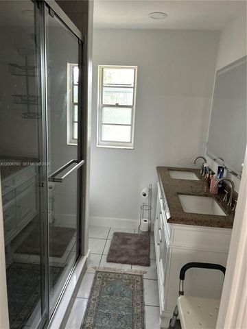 11781 NW 14th St, Plantation, FL 33323