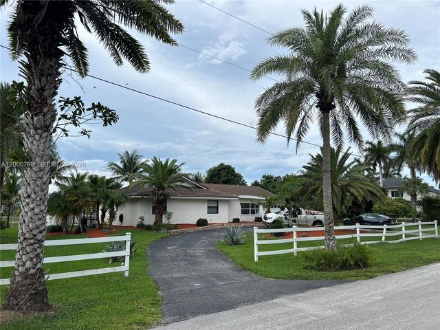 11781 NW 14th St, Plantation, FL 33323