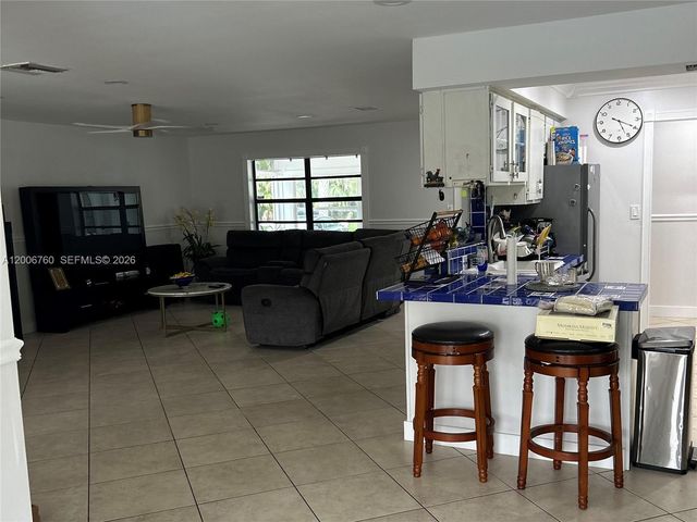 11781 NW 14th St, Plantation, FL 33323